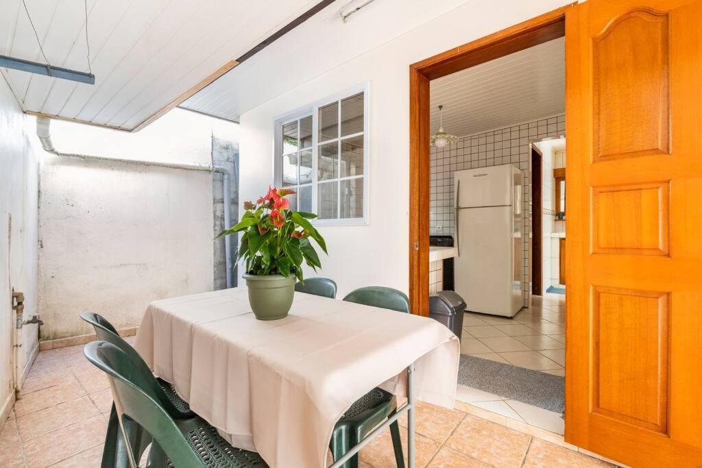 Chaine Lodge Maison Entiere Free Parking & Wifi 3Min De L'Aeroport Faaa Exterior foto