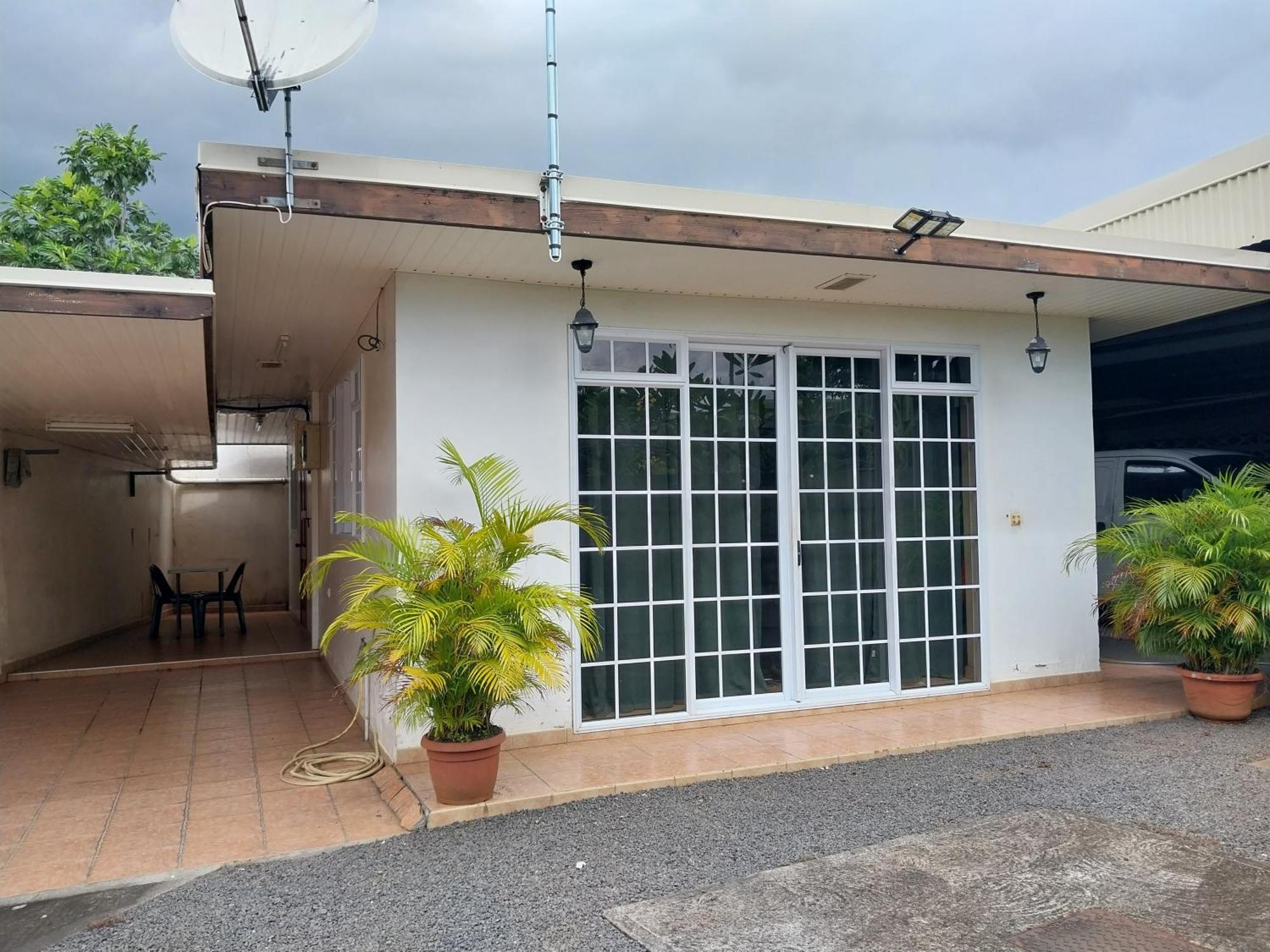 Chaine Lodge Maison Entiere Free Parking & Wifi 3Min De L'Aeroport Faaa Exterior foto